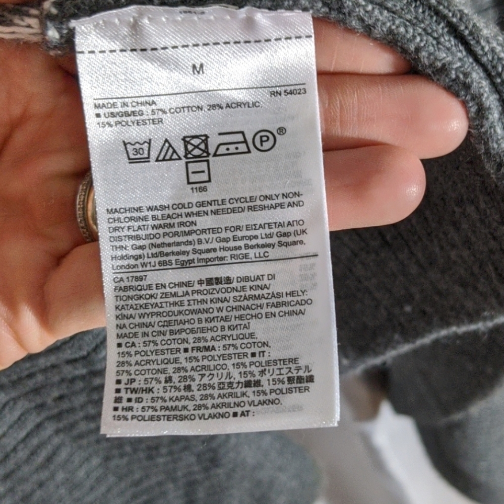Banana republic medium cardigan - Picture 3 of 5